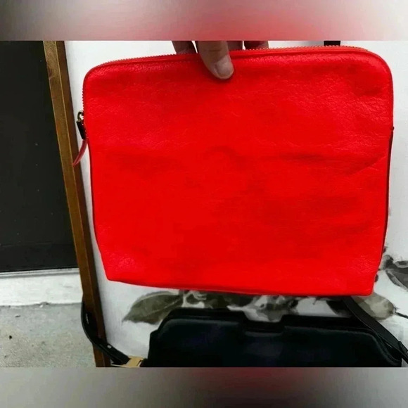 India Hicks Black Bag with Orange  Insert - Picture 10 of 16